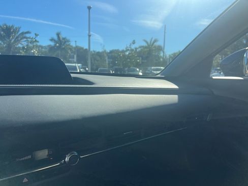 Certified 2023 MAZDA CX-30 AWD 2.5 S w/ Preferred Package image 32