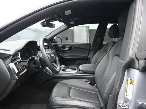 Used 2021 Audi Q8 Premium Plus AWD/4WD image 6