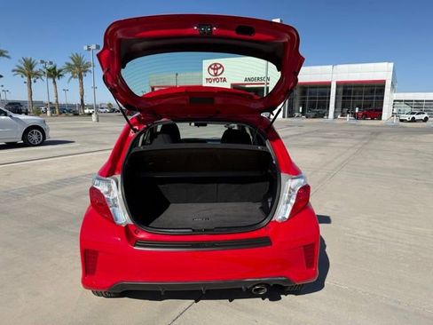 Used 2012 Toyota Yaris SE FWD image 33