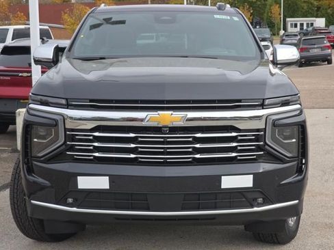 New 2026 Chevrolet Suburban Premier image 21