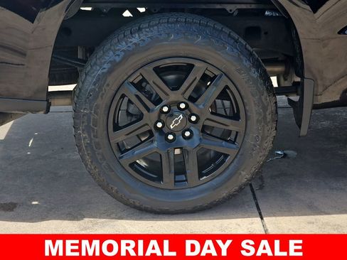 Used 2022 Chevrolet Silverado 1500 RST w/ LPO, Dark Essentials Package AWD/4WD image 38