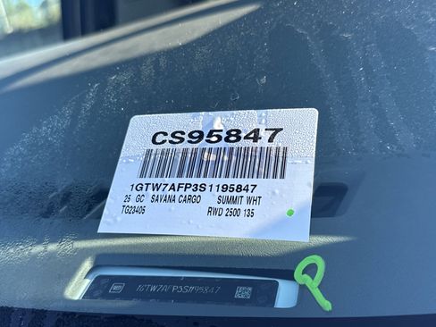 New 2025 GMC Savana 2500 w/ Driver Convenience Package image 38