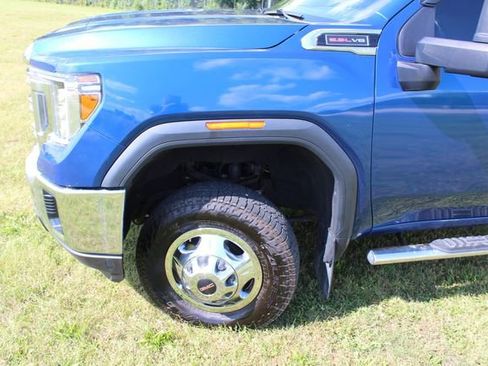 Used 2022 GMC Sierra 3500 SLE w/ SLE Convenience Package image 16