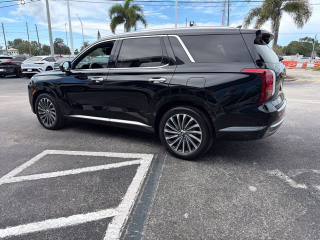 Used 2024 Hyundai Palisade Calligraphy FWD image 5
