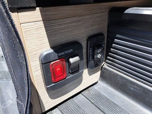 Used 2023 Mercedes-Benz Sprinter 2500 image 22