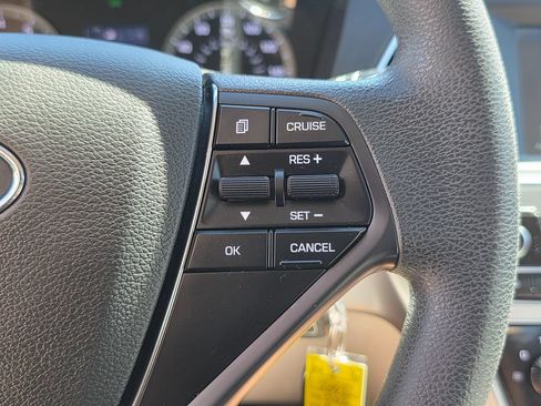 Used 2016 Hyundai Sonata SE FWD image 32