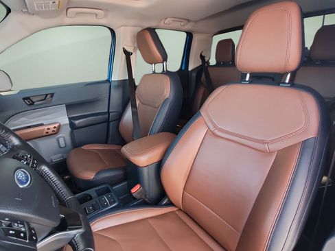 Certified 2022 Ford Maverick Lariat w/ Lariat Luxury Package AWD/4WD image 31