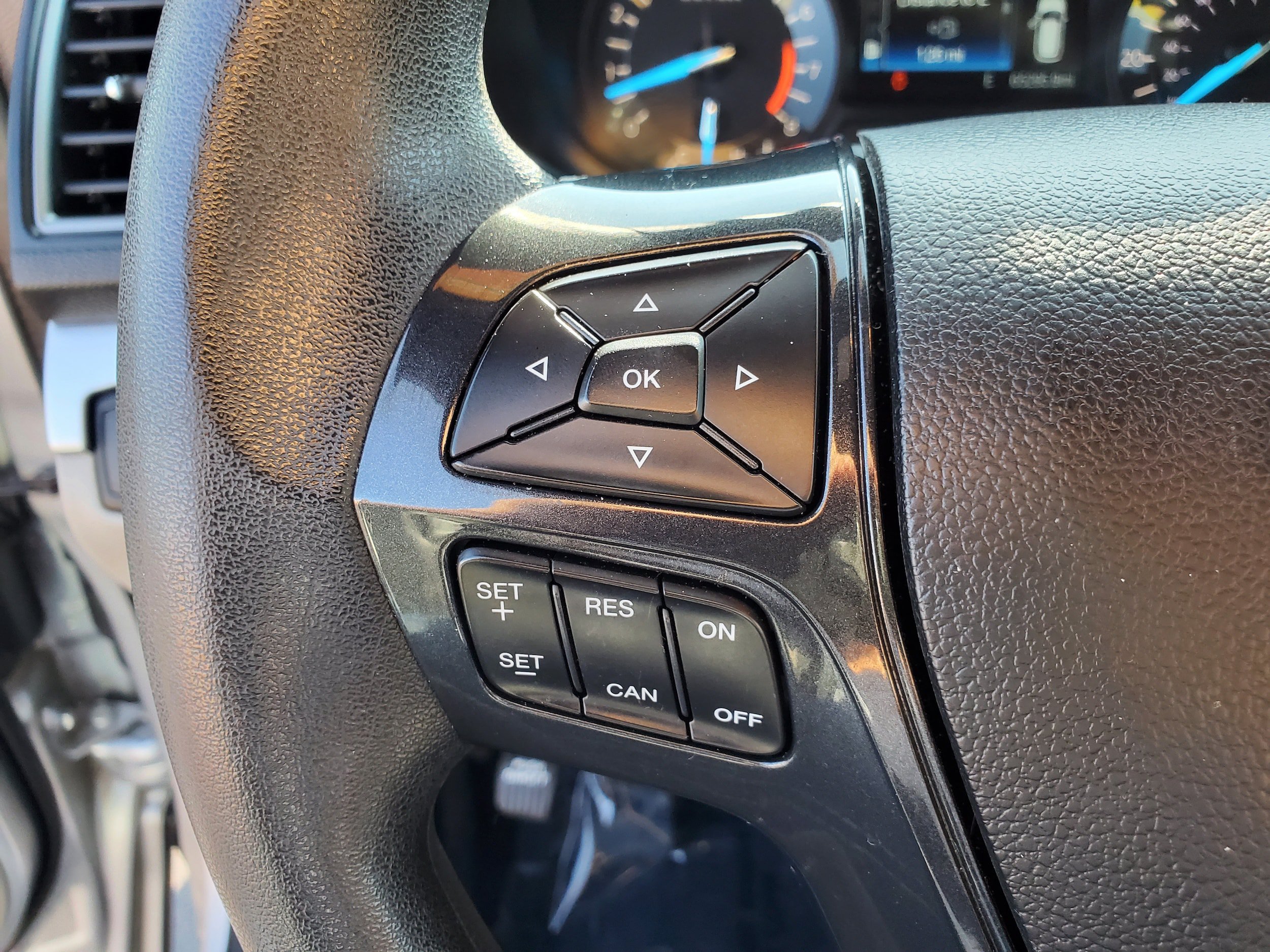 Used 2018 Ford Explorer 4WD image 15