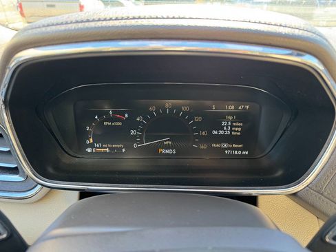 Used 2017 Lincoln Continental Reserve w/ Technology Package image 26