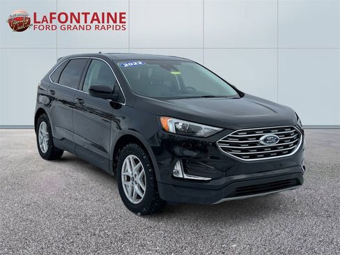 Used 2022 Ford Edge SEL w/ Convenience Package image 3
