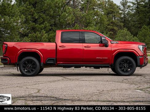Used 2024 GMC Sierra 2500 AT4 w/ AT4 Premium Plus Package AWD/4WD image 8