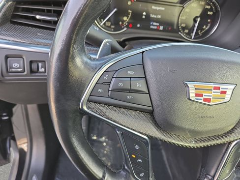Used 2021 Cadillac XT5 Sportv AWD/4WD image 9