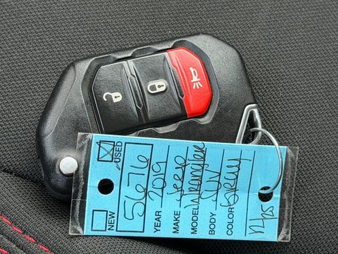 Used 2019 Jeep Wrangler Unlimited Rubicon image 44