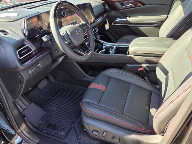 New 2027 Chevrolet Traverse RS w/ LPO, Floor Liner Package FWD image 6