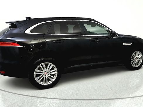 Used 2018 Jaguar F-PACE Prestige AWD/4WD image 7