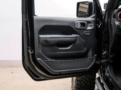Used 2024 Jeep Wrangler Unlimited Rubicon w/ Technology Group AWD/4WD image 59