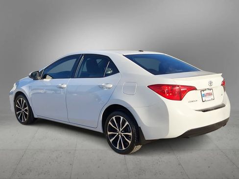 Used 2017 Toyota Corolla SE w/ SE Premium Package image 6
