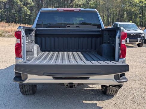 New 2026 Chevrolet Silverado 1500 Custom AWD/4WD image 25