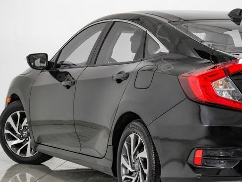 Used 2017 Honda Civic EX image 57