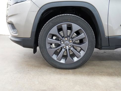 Used 2021 Jeep Cherokee Latitude Lux 80th Anniv w/ Quick Order Package 26U 80TH AWD/4WD image 15