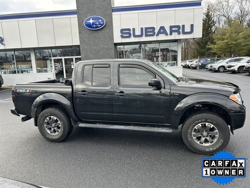Used 2019 Nissan Frontier PRO-4X image 2