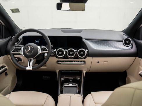 New 2026 Mercedes-Benz GLA 250 4MATIC image 10
