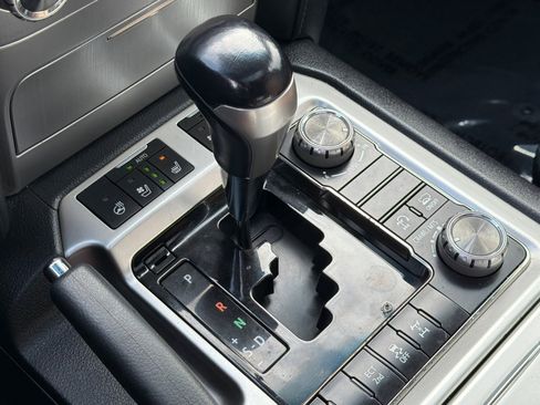 Certified 2018 Toyota Land Cruiser image 22