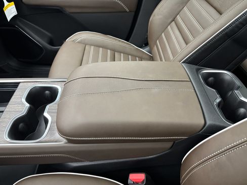 New 2027 GMC Acadia Denali Ultimate w/ LPO, Floor Liner Package AWD/4WD image 37