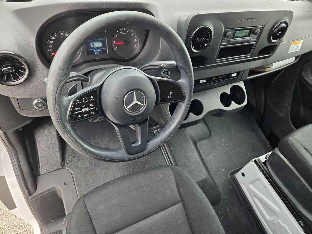 Used 2023 Mercedes-Benz Sprinter 2500 image 27