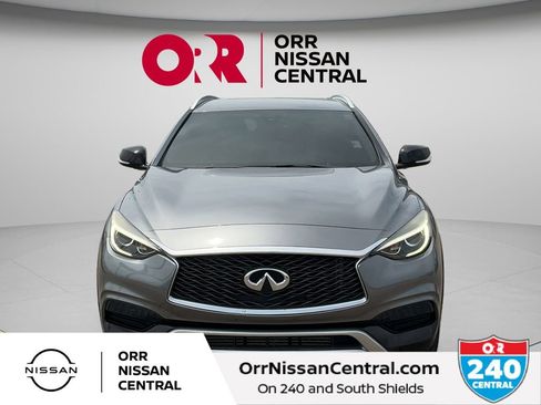 Used 2018 INFINITI QX30 AWD w/ Cargo Package image 2
