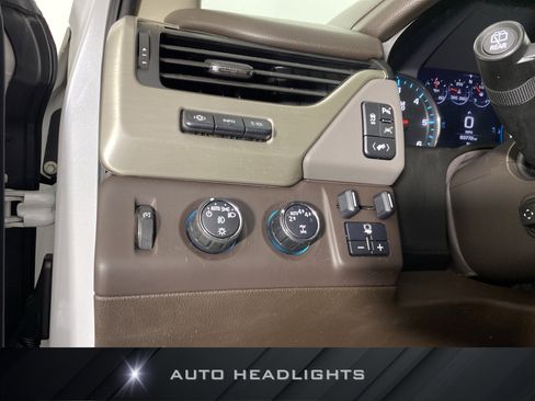 Used 2017 GMC Yukon Denali w/ Open Road Package image 26