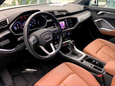 Used 2021 Audi Q3 2.0T Premium w/ Convenience Package AWD/4WD image 18