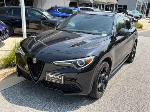 Used 2023 Alfa Romeo Stelvio Veloce AWD/4WD image 8
