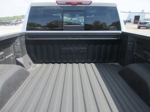 New 2026 GMC Sierra 1500 AT4X AWD/4WD image 7