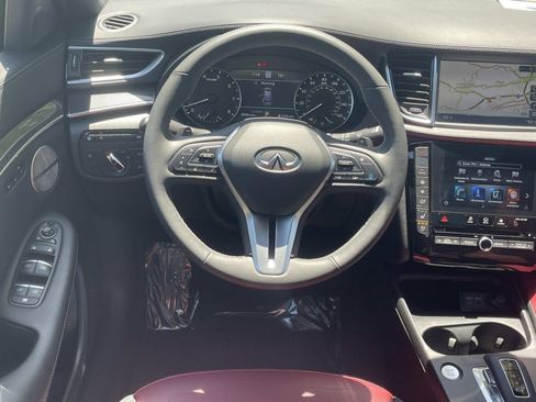 Used 2025 INFINITI QX50 Sport AWD/4WD image 11
