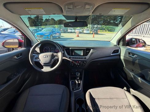 Used 2021 Hyundai Accent SE FWD image 17