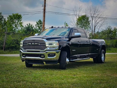 Used 2022 RAM 3500 Laramie AWD/4WD image 9