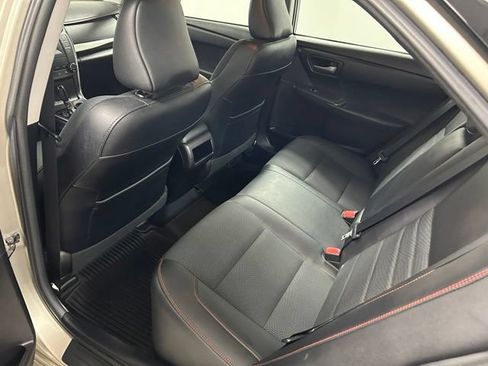 Used 2017 Toyota Camry SE FWD image 15