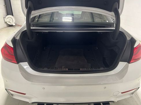Used 2019 BMW M4 Coupe w/ Competition Package RWD image 22