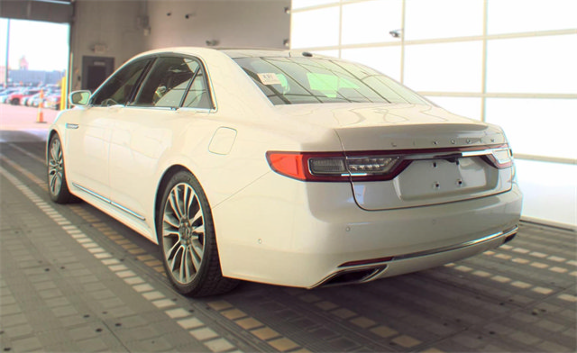Used 2017 Lincoln Continental Reserve w/ Luxury Package AWD/4WD image 8