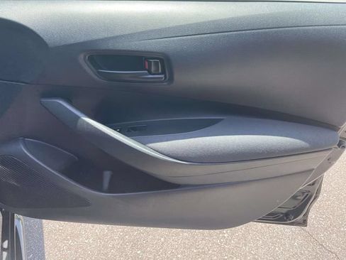 Used 2023 Toyota Corolla LE FWD image 29