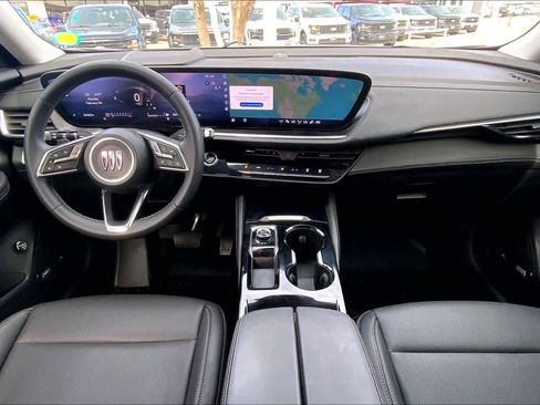 Used 2024 Buick Envision Preferred image 16