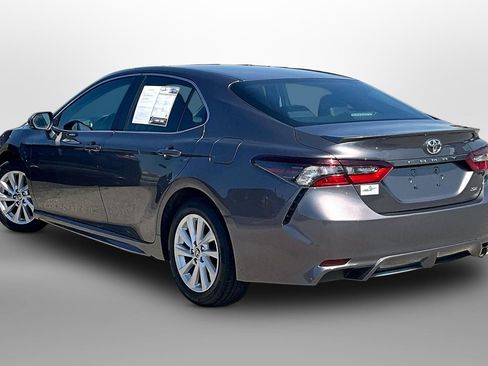 Used 2024 Toyota Camry SE FWD image 10