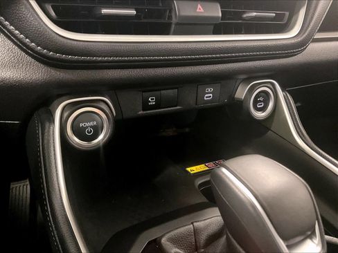 Used 2025 Toyota Grand Highlander Hybrid Nightshade Edition image 27