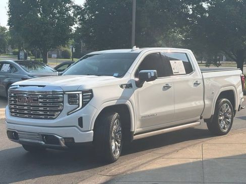 Used 2024 GMC Sierra 1500 Denali w/ Denali Reserve Package AWD/4WD image 3