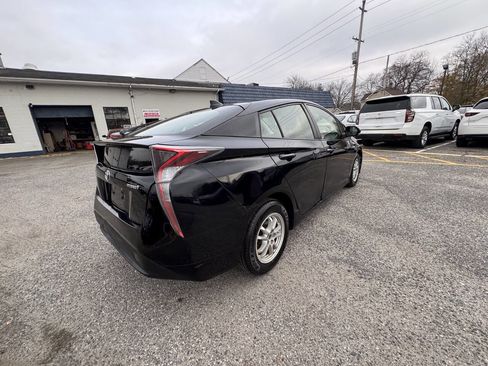 Used 2016 Toyota Prius Two image 14
