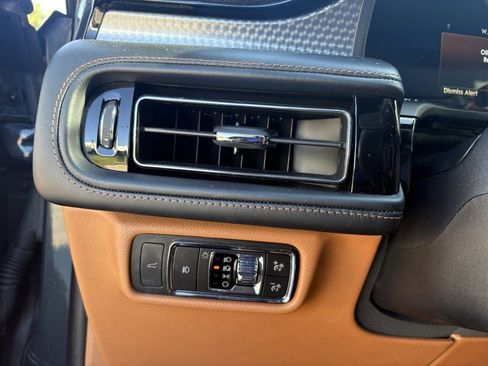 Used 2020 Lincoln Aviator Black Label w/ Dynamic Handling Package image 19