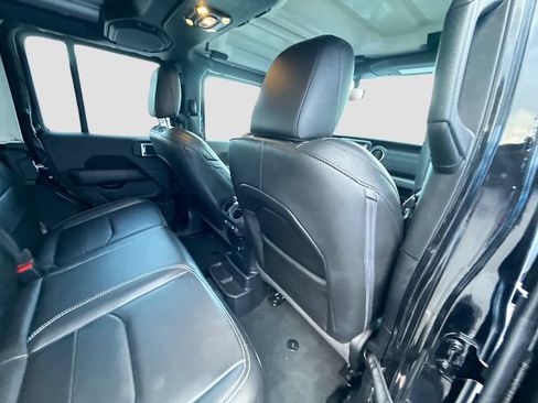 Used 2023 Jeep Wrangler Unlimited Sahara w/ Cold Weather Group AWD/4WD image 37