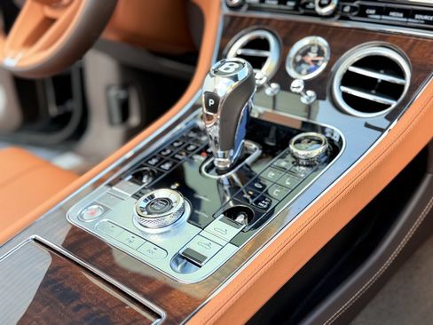 Used 2024 Bentley Continental GT V8 AWD/4WD image 33