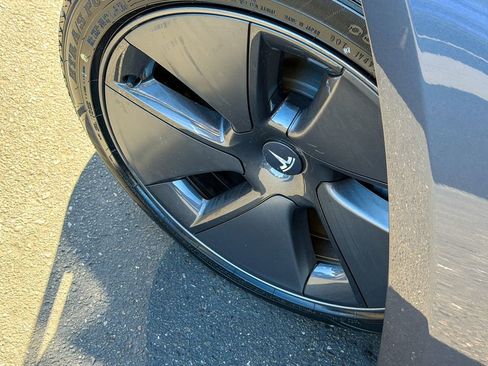 Used 2023 Tesla Model 3 Standard Range image 8